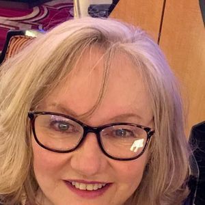 Meet your Posher, Paula